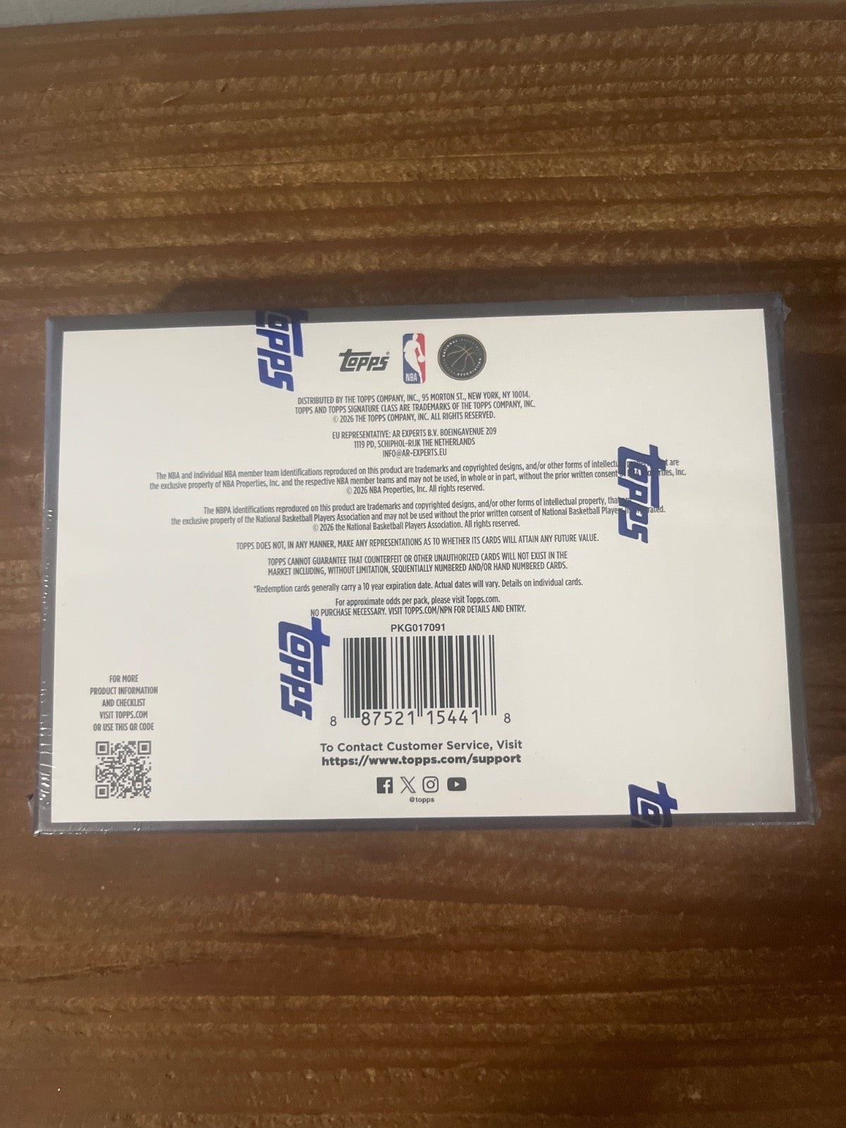 Topps 2025-2026 Signature Class Basketball Hobby Box - 2 Autographs
