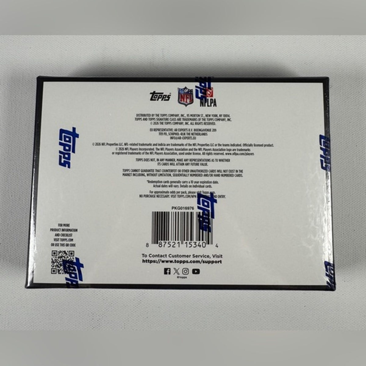Topps 2025 Signature Class Football Hobby Box - Pack of 1